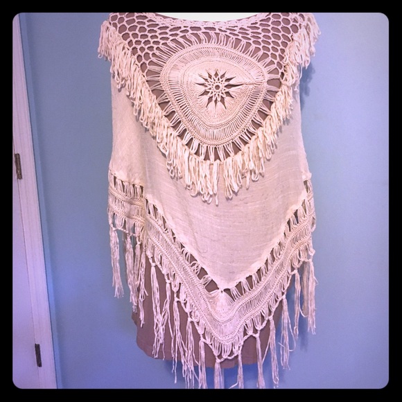 Earth Bound Tops - NWT 😘 EarthBound Boho Shaw 🌻